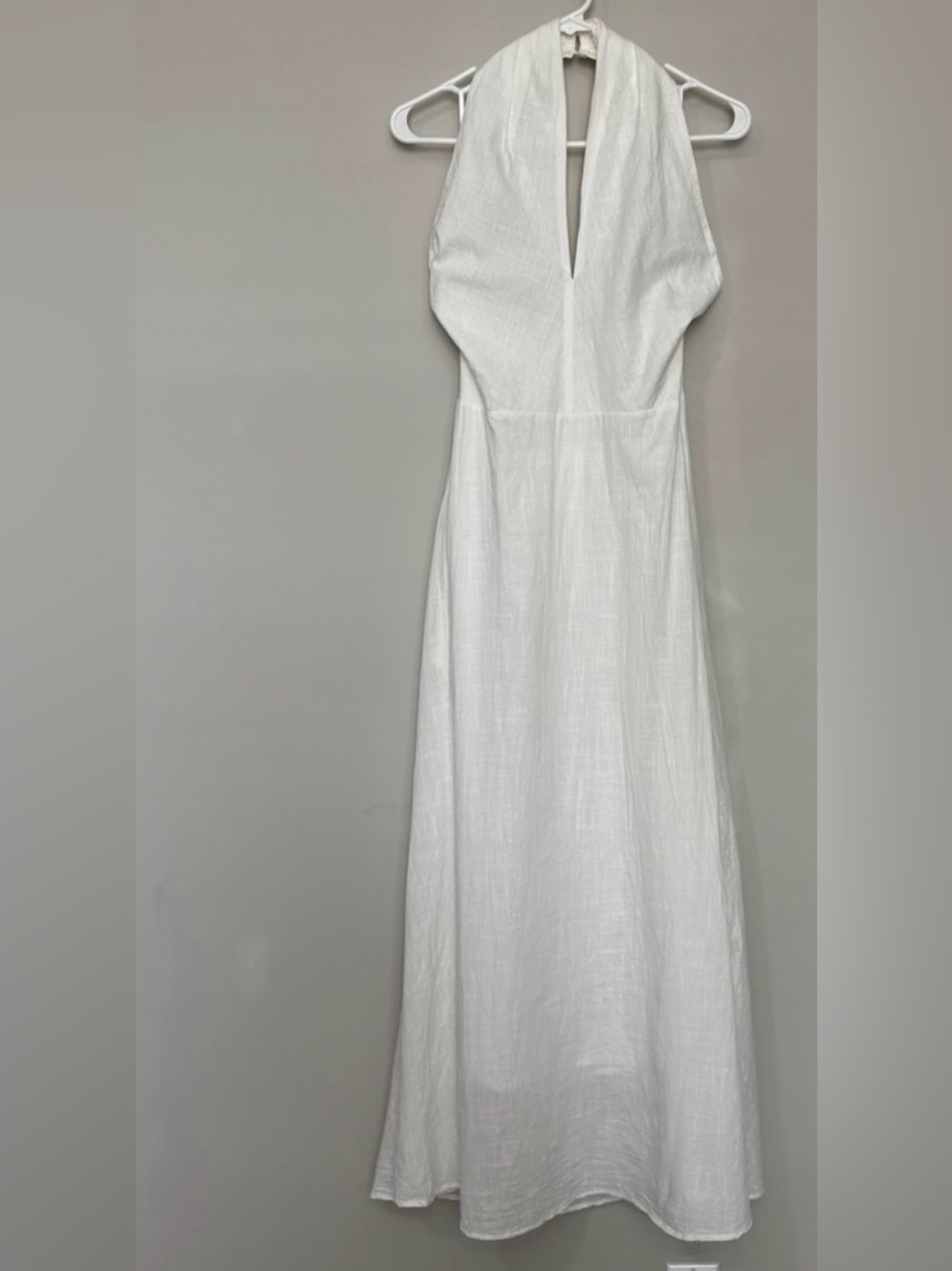 Petal & Pup Betsy Halterneck Maxi Dress | M - Picture 7 of 8